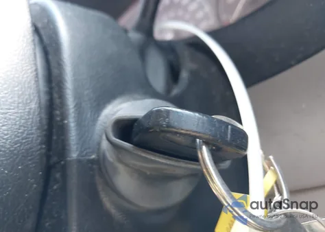 2000 Ford Ranger Xl/Xlt from USA, damaged, VIN 1FTYR14V5YTA55896